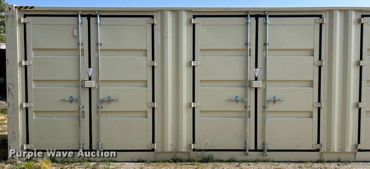 image for item MG9312 2023 Jiashan Xinhuachang International Containers Co CX22-41HCSO02  shipping container