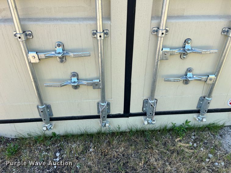 image for item MG9312 2023 Jiashan Xinhuachang International Containers Co CX22-41HCSO02  shipping container