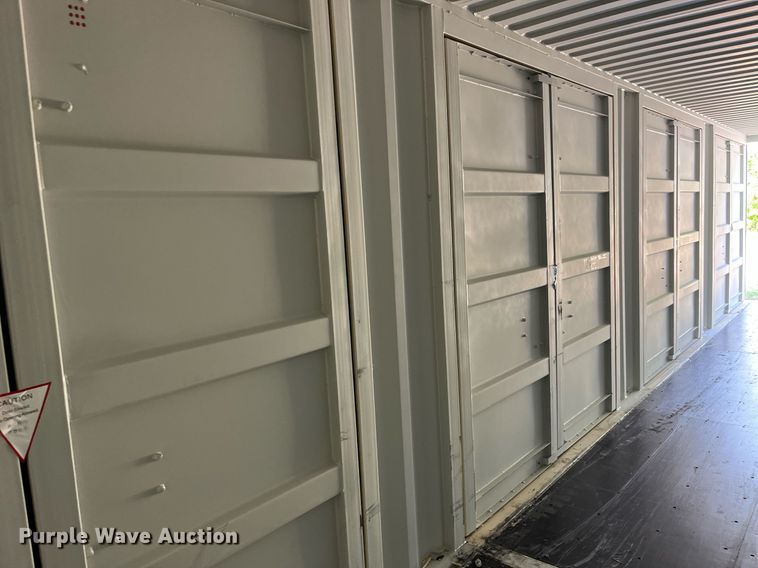 image for item MG9312 2023 Jiashan Xinhuachang International Containers Co CX22-41HCSO02  shipping container