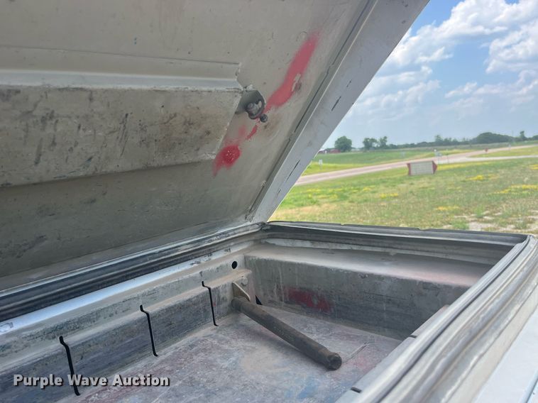 image for item MG9325 Omaha 108D54VT W/LTS  utility/service bed