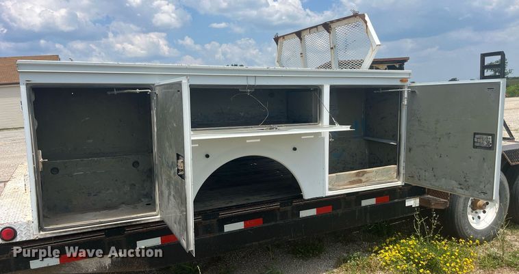 image for item MG9325 Omaha 108D54VT W/LTS  utility/service bed