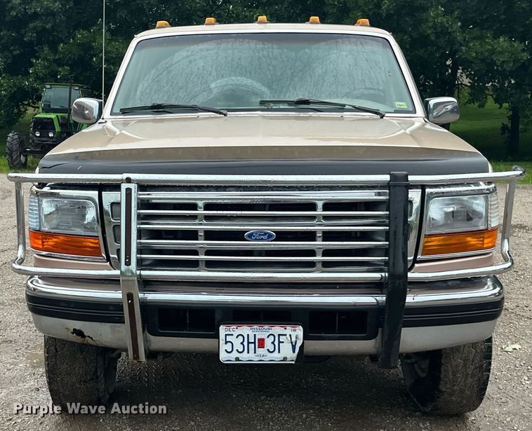 image for item MG9338 1997 Ford F250 Heavy Duty  SuperCab pickup truck