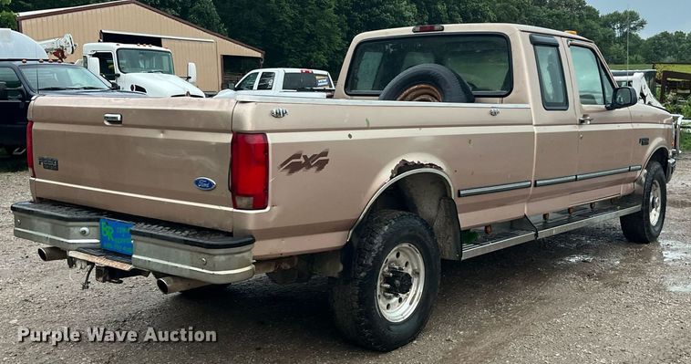 image for item MG9338 1997 Ford F250 Heavy Duty  SuperCab pickup truck