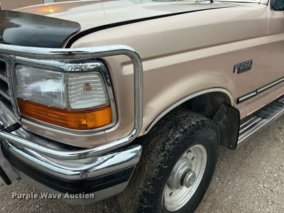 image for item MG9338 1997 Ford F250 Heavy Duty  SuperCab pickup truck