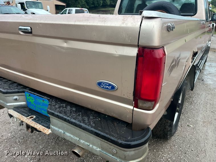 image for item MG9338 1997 Ford F250 Heavy Duty  SuperCab pickup truck