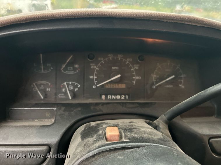 image for item MG9338 1997 Ford F250 Heavy Duty  SuperCab pickup truck