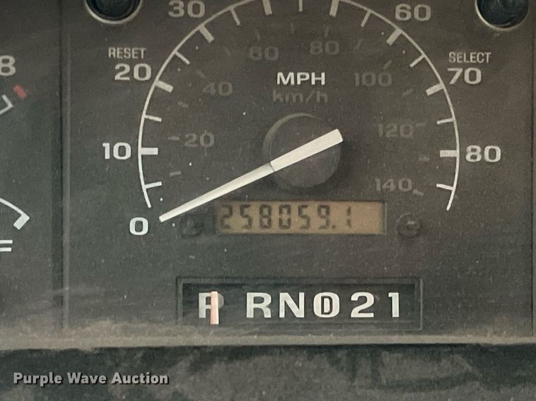 image for item MG9338 1997 Ford F250 Heavy Duty  SuperCab pickup truck