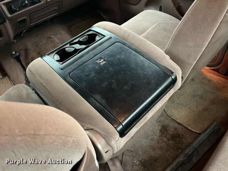 image for item MG9338 1997 Ford F250 Heavy Duty  SuperCab pickup truck