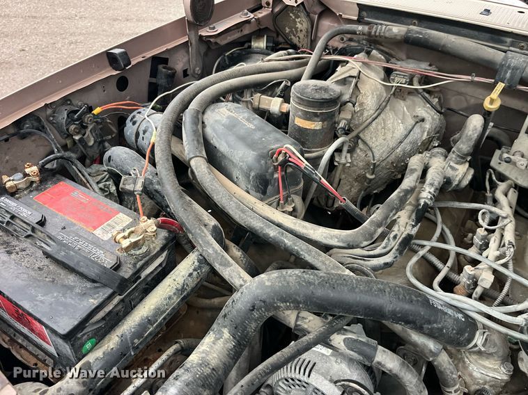 image for item MG9338 1997 Ford F250 Heavy Duty  SuperCab pickup truck