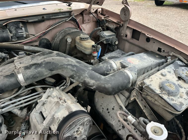 image for item MG9338 1997 Ford F250 Heavy Duty  SuperCab pickup truck