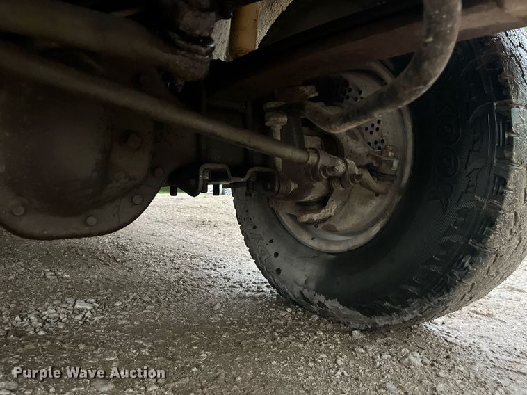 image for item MG9338 1997 Ford F250 Heavy Duty  SuperCab pickup truck