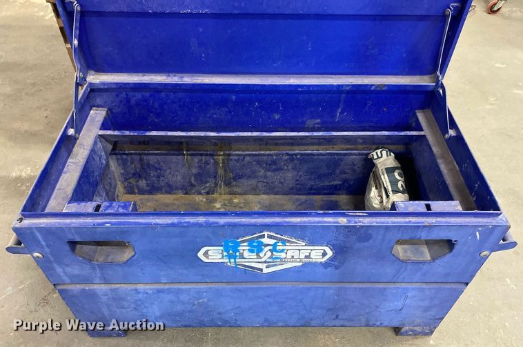 image for item MG9940 (2) toolboxes