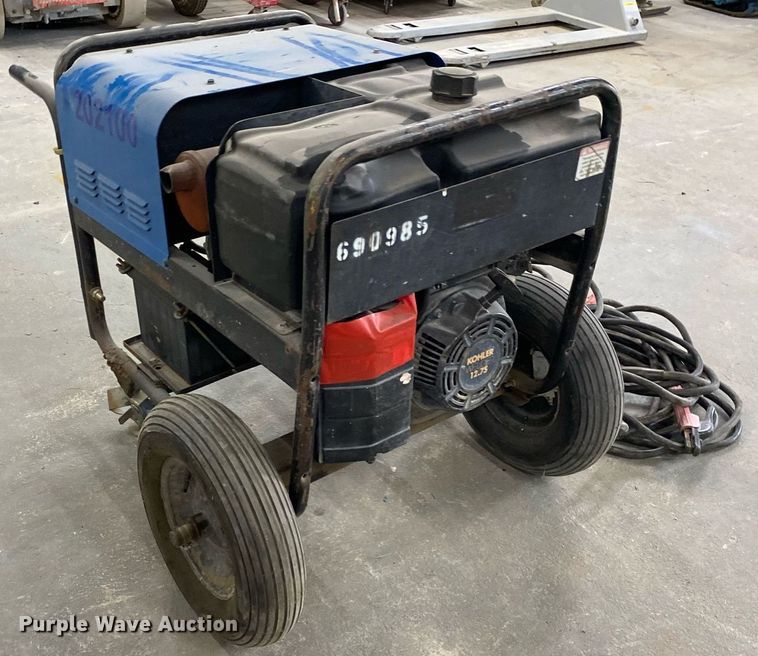 image for item MG9953 Miller Blue Star 185  welder/generator