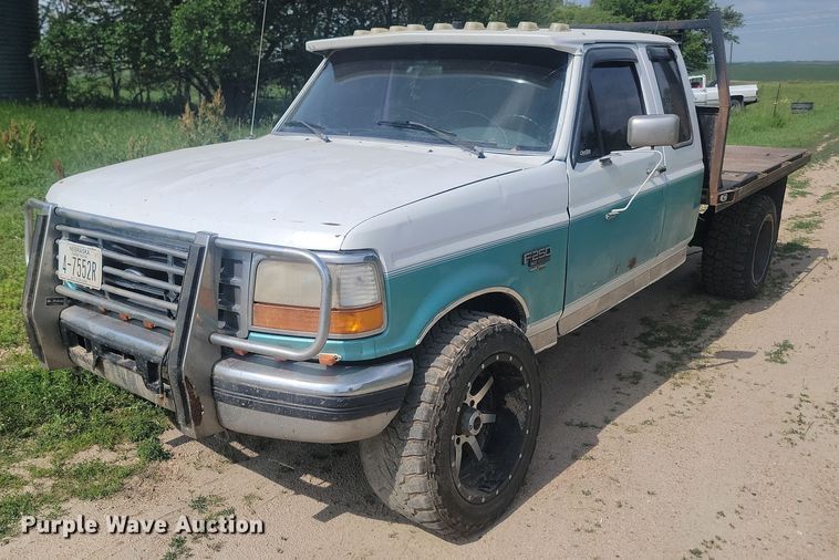 image for item ML9501 1996 Ford F250 XLT  SuperCab pickup truck
