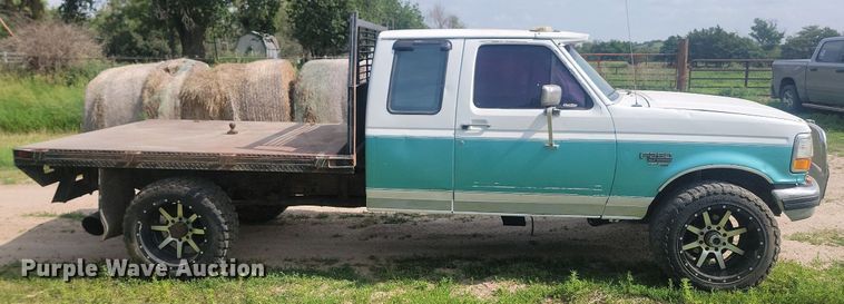 image for item ML9501 1996 Ford F250 XLT  SuperCab pickup truck