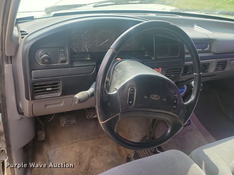 image for item ML9501 1996 Ford F250 XLT  SuperCab pickup truck