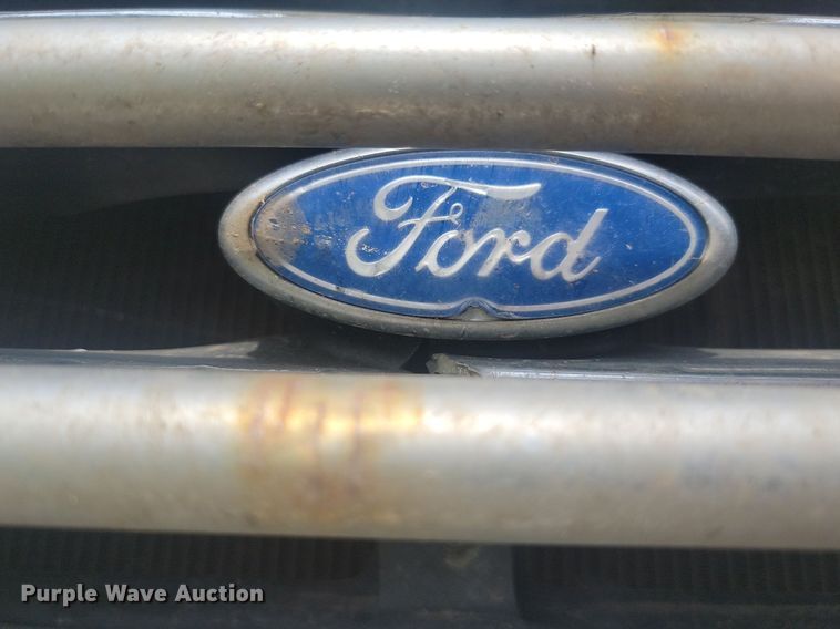 image for item ML9501 1996 Ford F250 XLT  SuperCab pickup truck