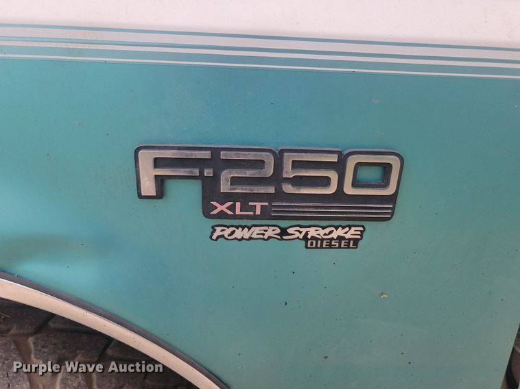 image for item ML9501 1996 Ford F250 XLT  SuperCab pickup truck