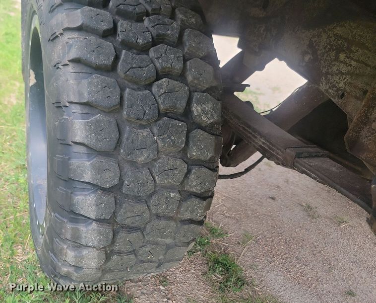 image for item ML9501 1996 Ford F250 XLT  SuperCab pickup truck