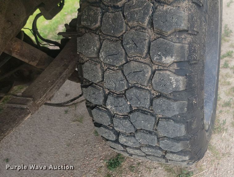 image for item ML9501 1996 Ford F250 XLT  SuperCab pickup truck