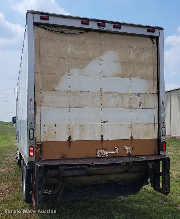 image for item ML9511 2005 Sterling LT7500  box truck