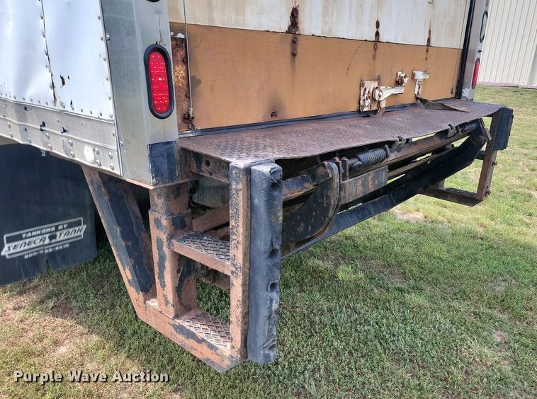 image for item ML9511 2005 Sterling LT7500  box truck