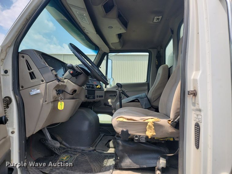 image for item ML9511 2005 Sterling LT7500  box truck