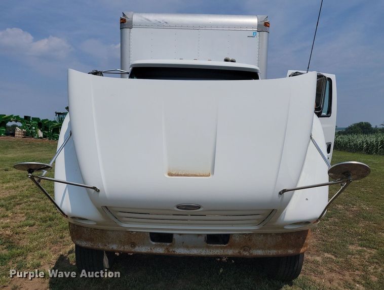 image for item ML9511 2005 Sterling LT7500  box truck