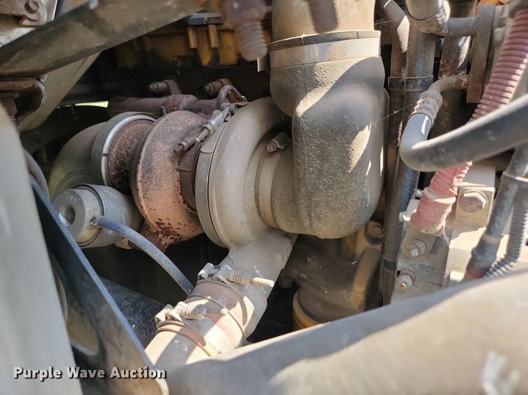 image for item ML9511 2005 Sterling LT7500  box truck