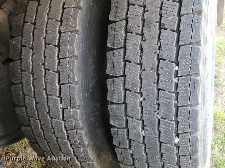 image for item ML9511 2005 Sterling LT7500  box truck