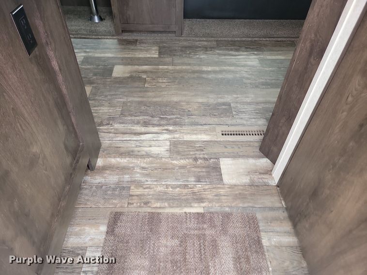 image for item ML9531 2019 Starcraft Mossy Oak Bunkhouse  camper