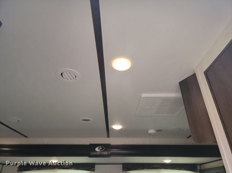 image for item ML9531 2019 Starcraft Mossy Oak Bunkhouse  camper