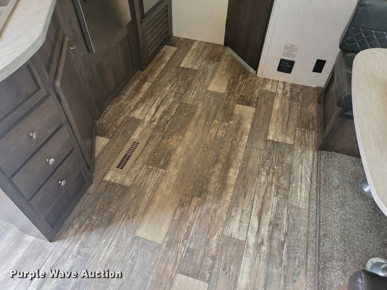 image for item ML9531 2019 Starcraft Mossy Oak Bunkhouse  camper