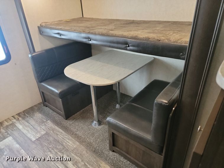 image for item ML9531 2019 Starcraft Mossy Oak Bunkhouse  camper