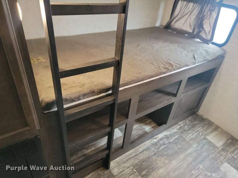 image for item ML9531 2019 Starcraft Mossy Oak Bunkhouse  camper