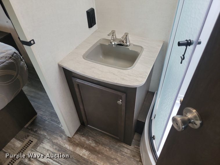 image for item ML9531 2019 Starcraft Mossy Oak Bunkhouse  camper