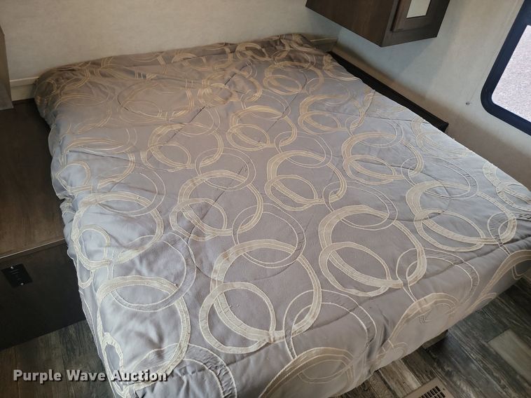 image for item ML9531 2019 Starcraft Mossy Oak Bunkhouse  camper