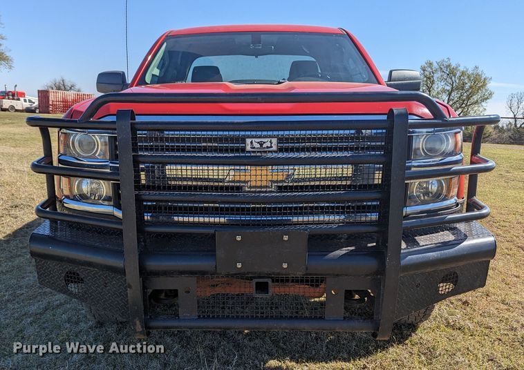 image for item MN9867 2016 Chevrolet Silverado 2500HD  Double Cab pickup truck