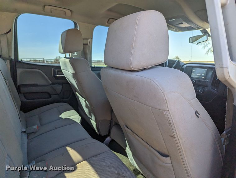 image for item MN9867 2016 Chevrolet Silverado 2500HD  Double Cab pickup truck