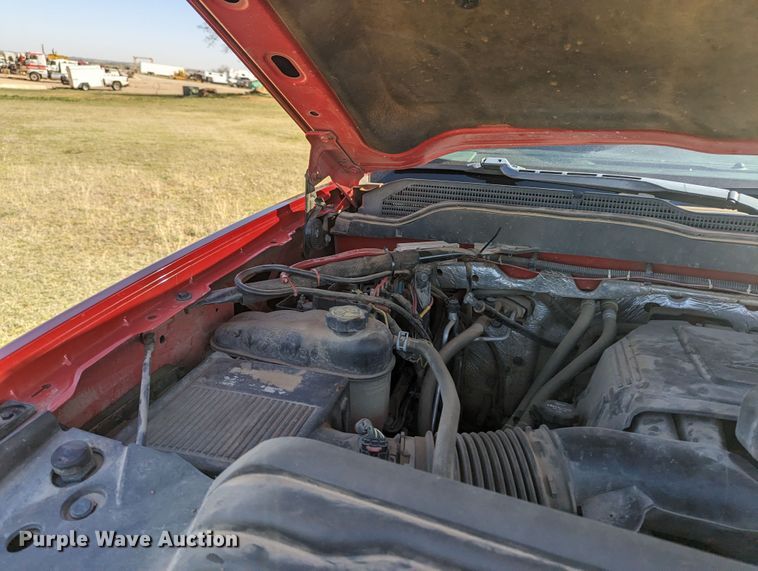 image for item MN9867 2016 Chevrolet Silverado 2500HD  Double Cab pickup truck