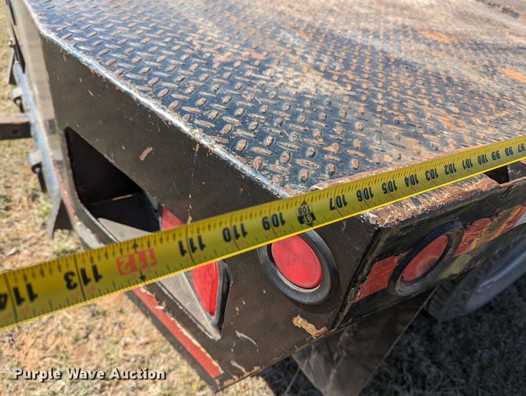 image for item MN9868 2007 Chevrolet Silverado 3500HD  Ext. Cab flatbed pickup truck