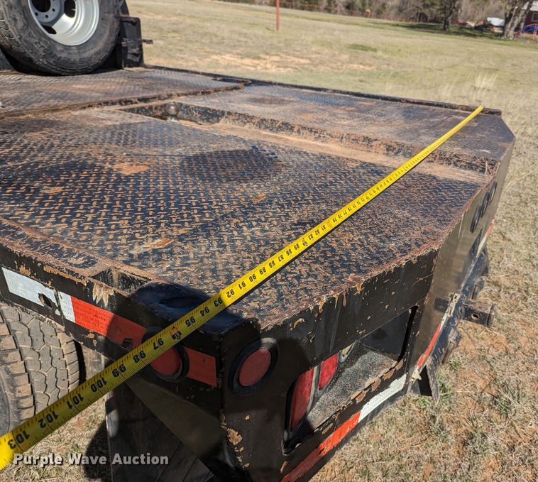 image for item MN9868 2007 Chevrolet Silverado 3500HD  Ext. Cab flatbed pickup truck