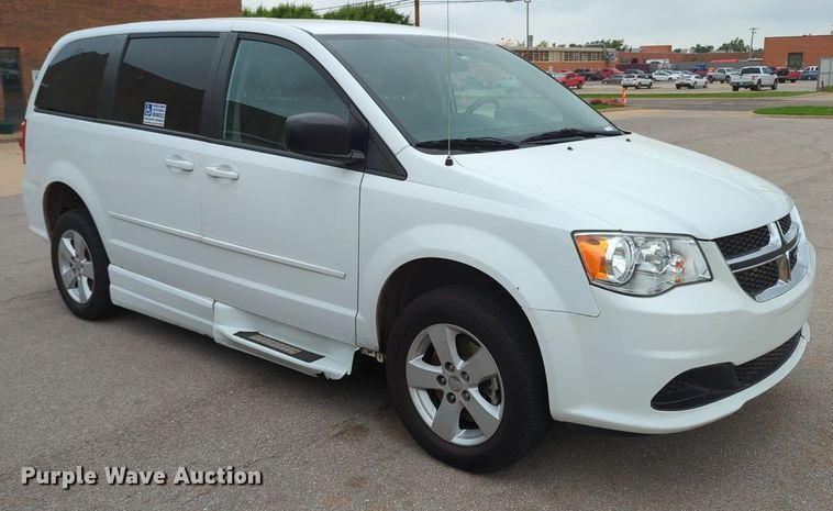 image for item MO9015 2017 Dodge Grand Caravan  handicap accessible van