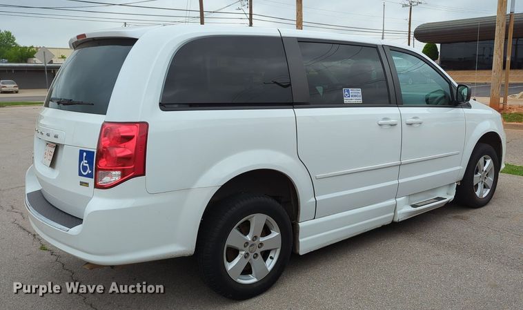 image for item MO9015 2017 Dodge Grand Caravan  handicap accessible van