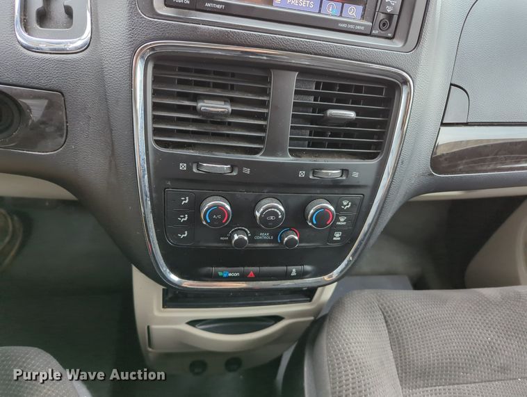 image for item MO9015 2017 Dodge Grand Caravan  handicap accessible van