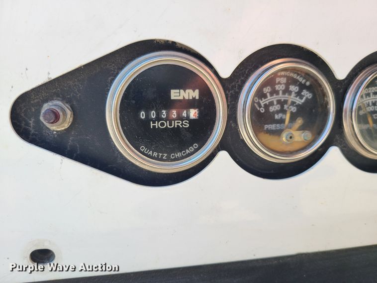 image for item MO9875 Vanair RS85  air compressor