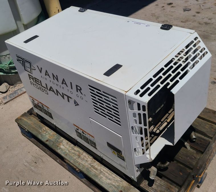 image for item MO9875 Vanair RS85  air compressor