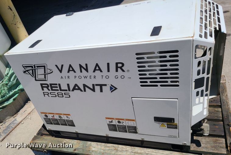 image for item MO9875 Vanair RS85  air compressor