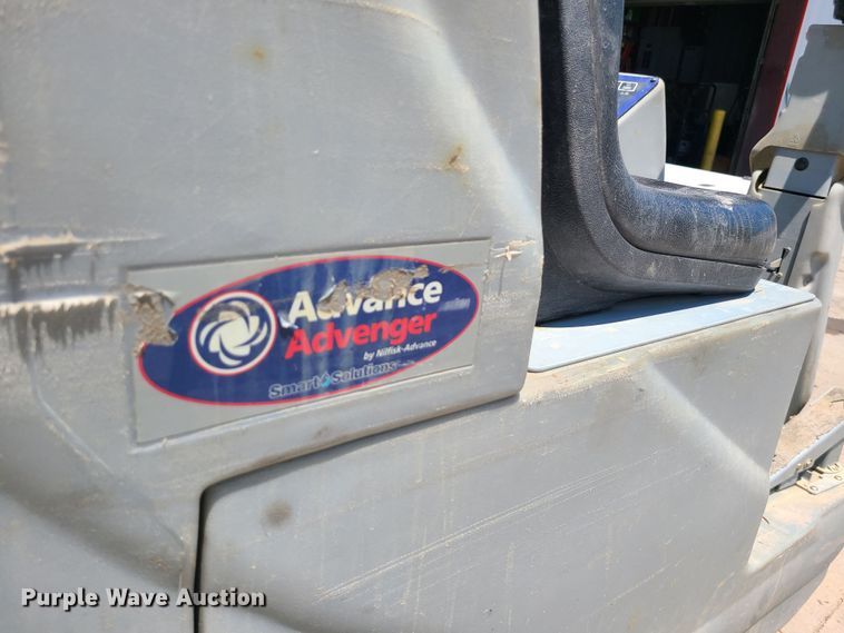 image for item MO9876 Advance Avenger  floor scrubber