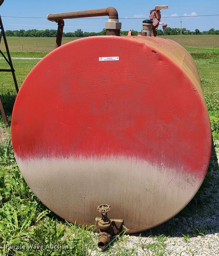 image for item MO9880 Fuel tank